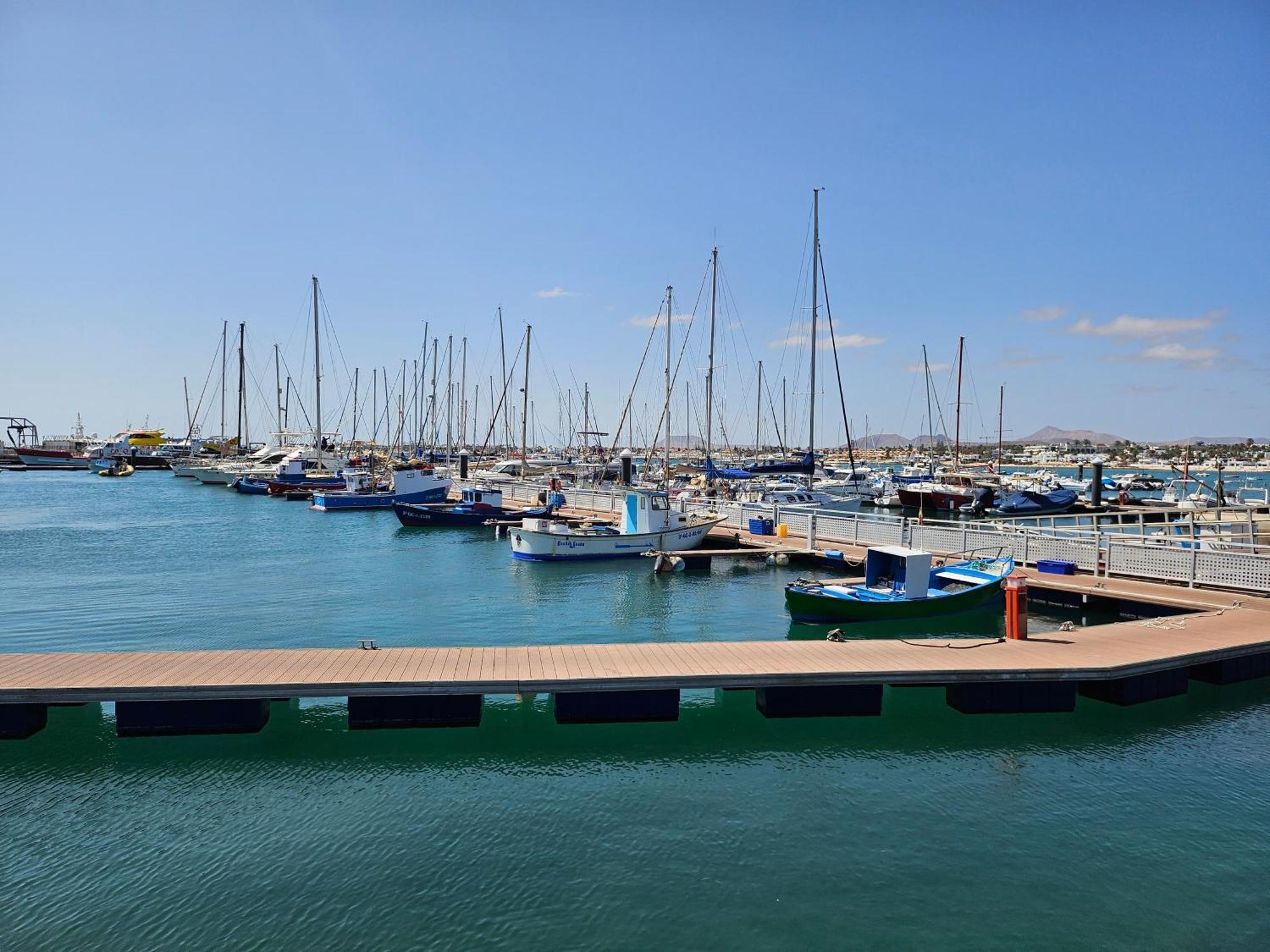 Хостел Corralejo Coliving By Amazzzing Travel Экстерьер фото